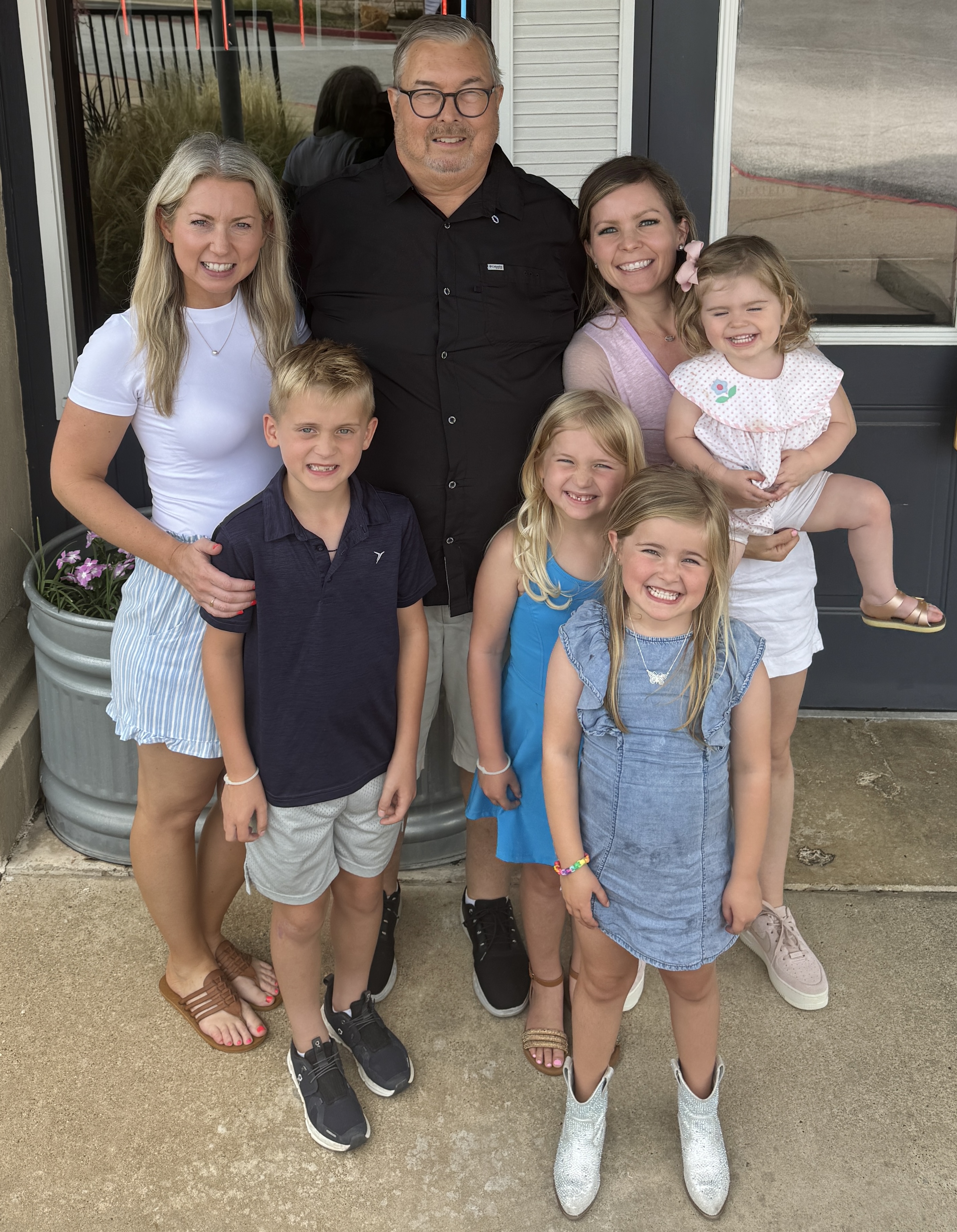 Jerrel with his daughters Sarah and Rebecca and grandchildren Blaine, Kennedy, Mary, and Annie